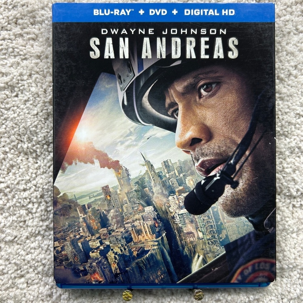 San Andreas Blu-ray DVD Digital HD (2015) Dwayne Johnson, Carla Gugino, Disaster